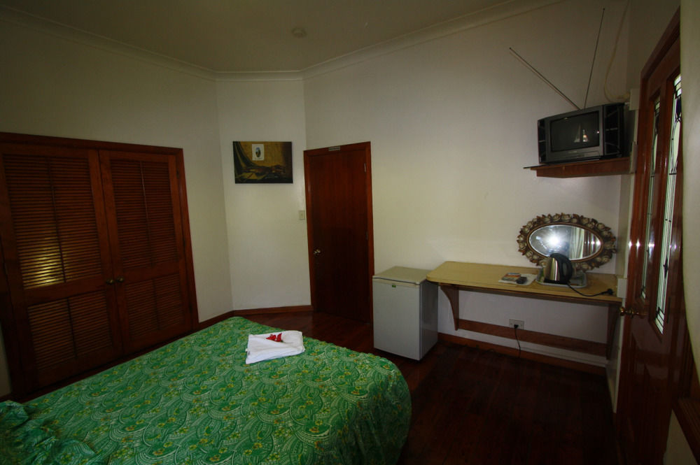 Lynn'S Getaway Hotel Apia Exterior photo